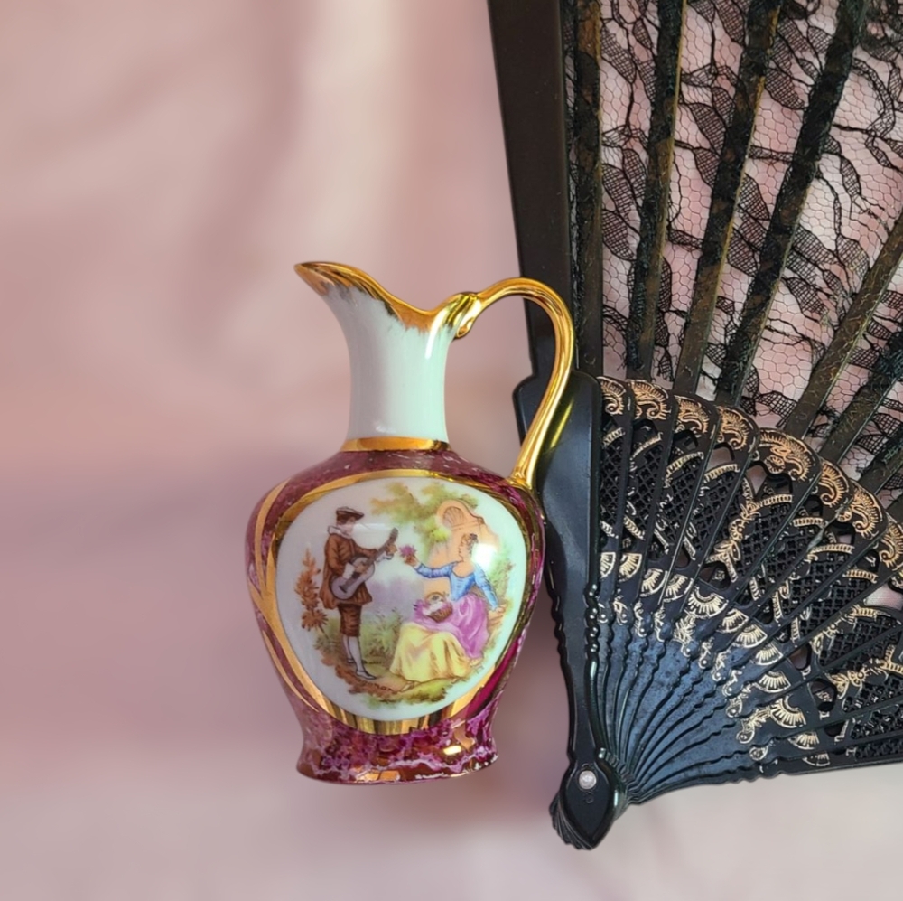 Vtg Limoges France Burgundy & Gold Porcelain Vase Courting Scene 💜